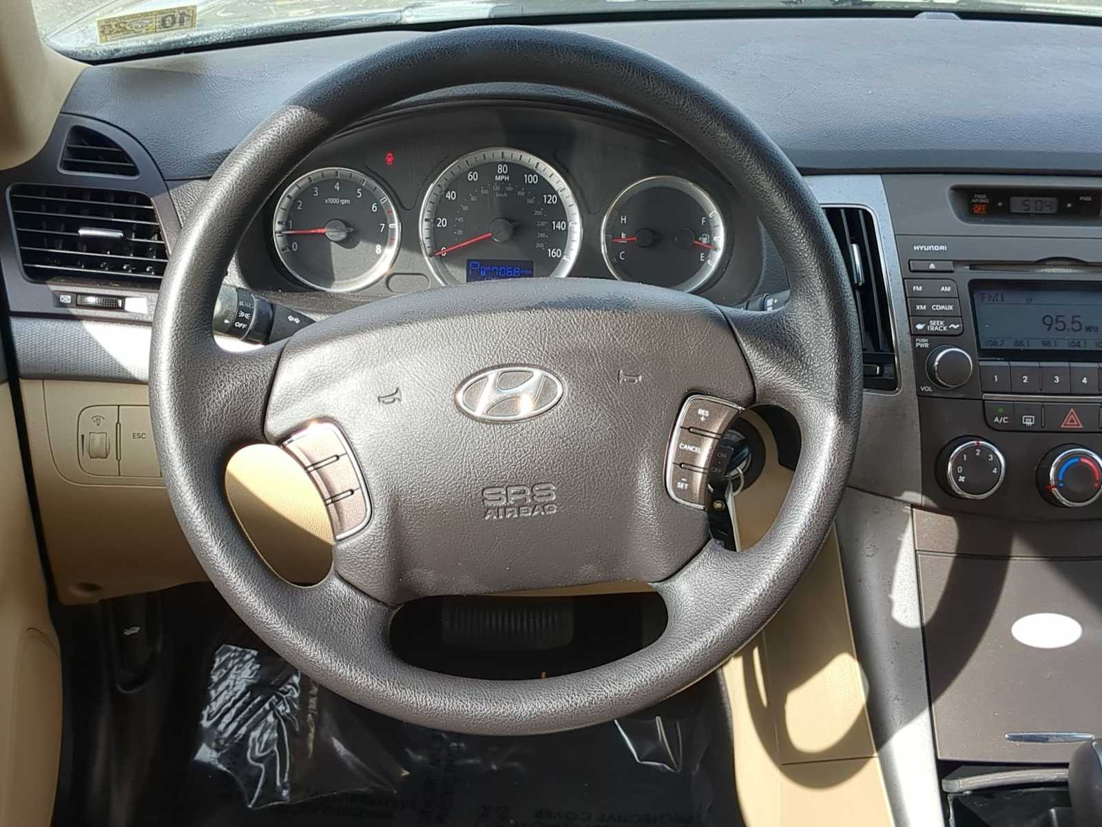 Thumbnail: 2010 Hyundai Sonata - 23