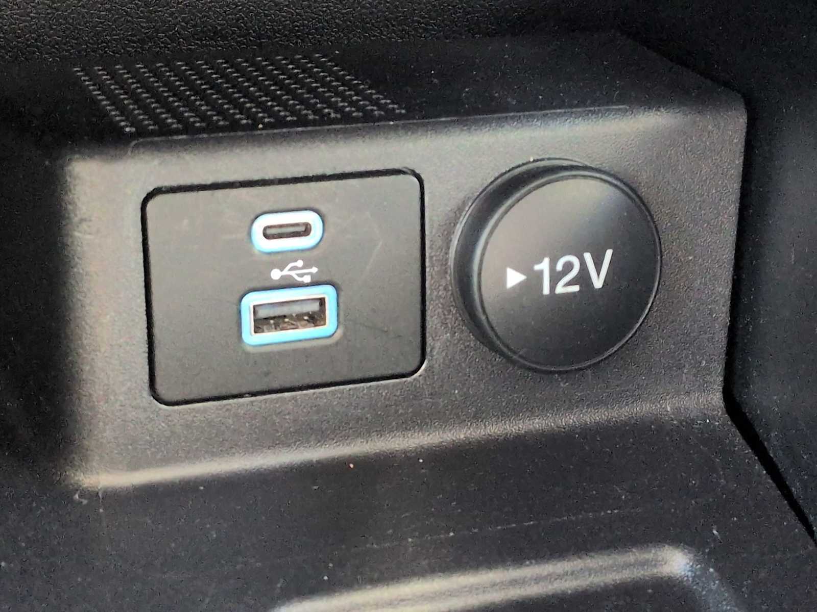 Thumbnail: 2022 Ford Escape - 31