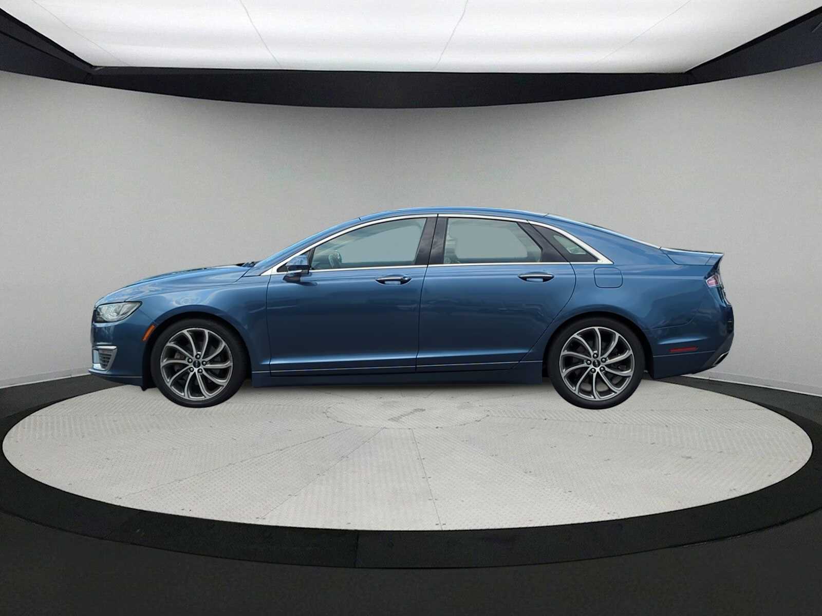 Thumbnail: 2019 Lincoln MKZ - 5