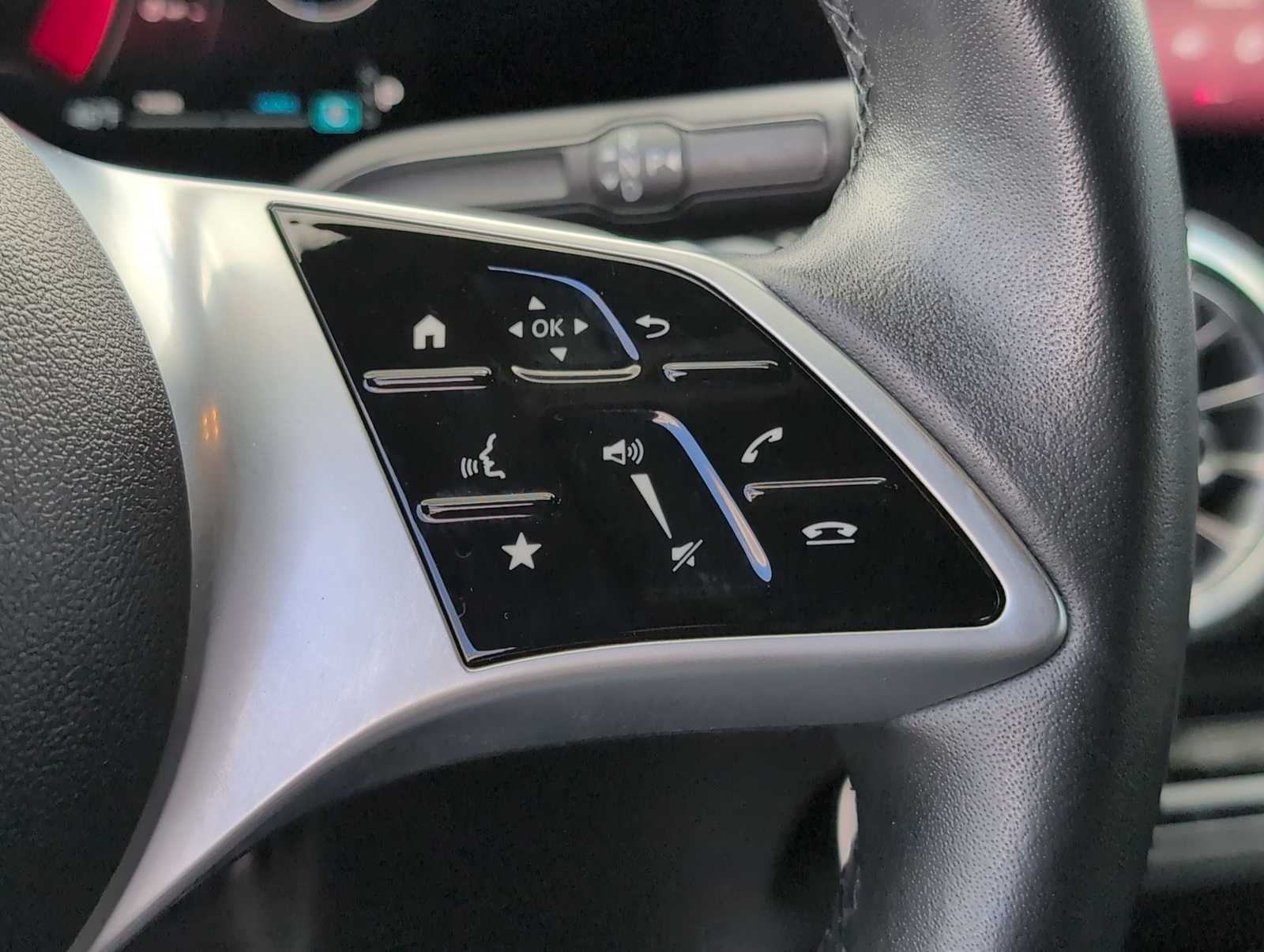 Thumbnail: 2024 Mercedes-Benz GLB - 24