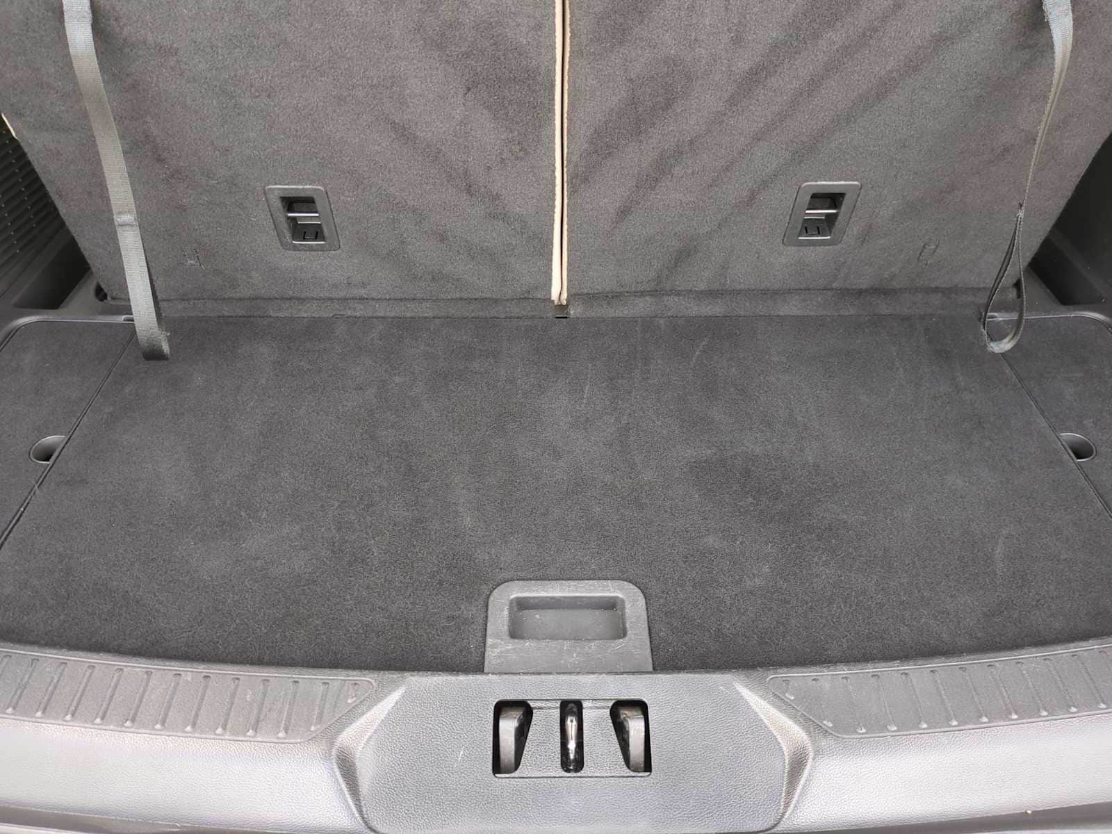 Thumbnail: 2023 Ford Explorer - 33