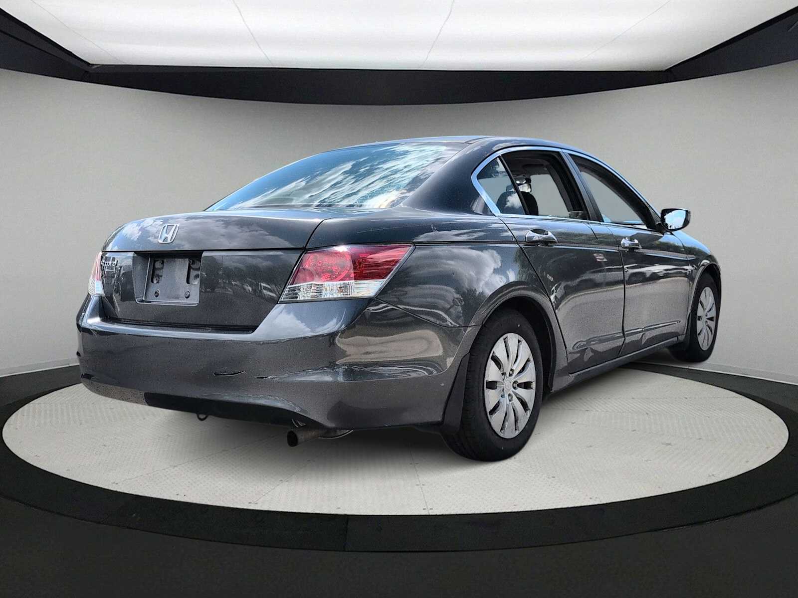 Thumbnail: 2010 Honda Accord - 8