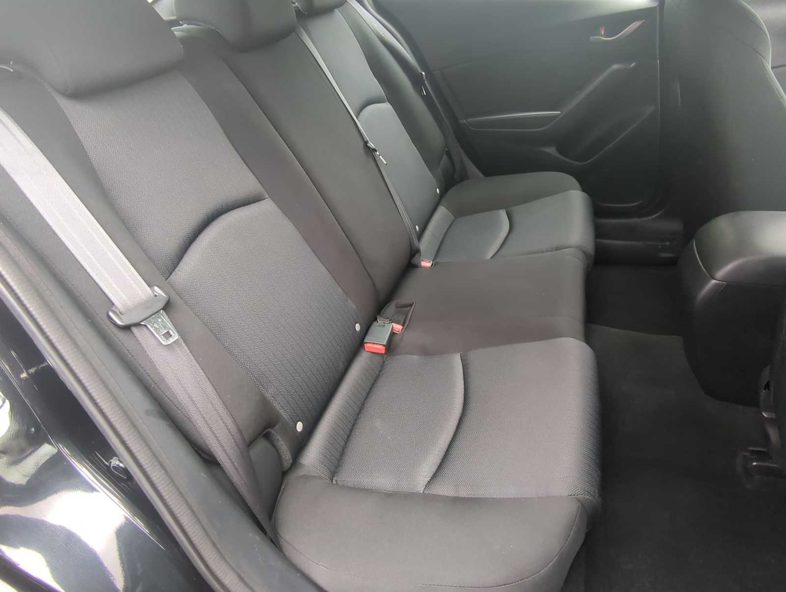 Thumbnail: 2015 Mazda Mazda3 - 20