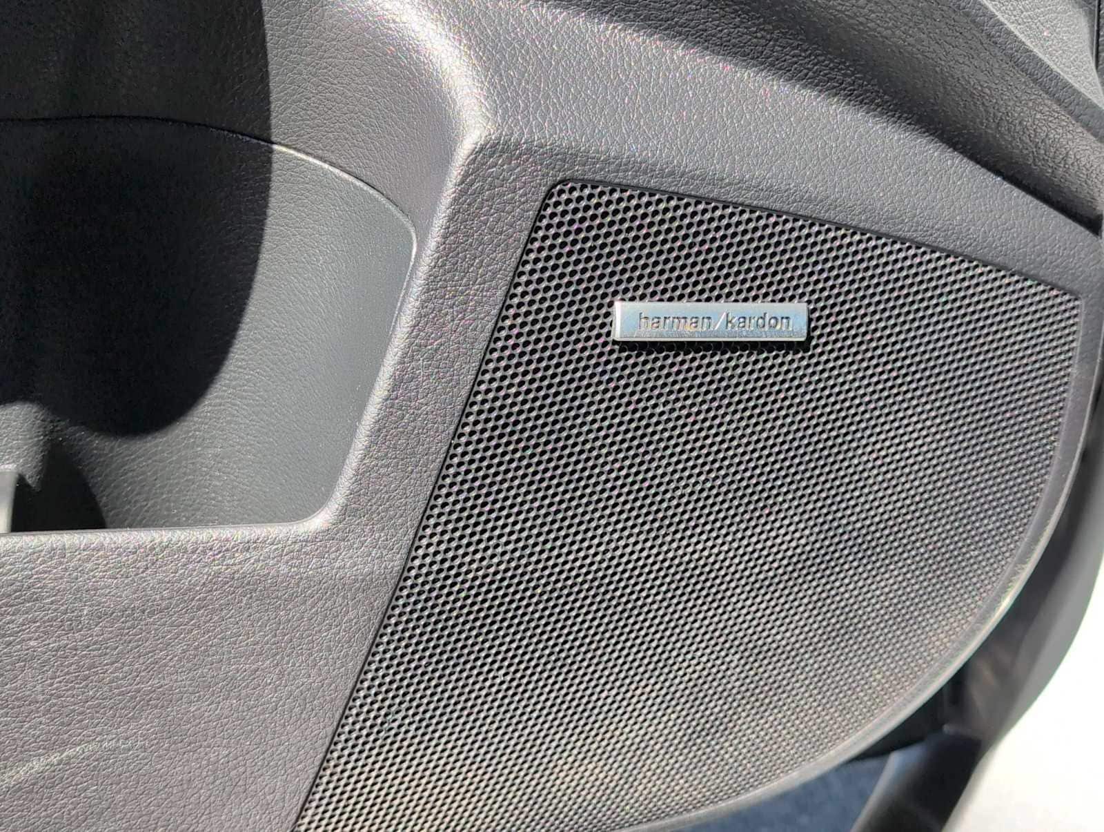 Thumbnail: 2011 Subaru Outback - 29