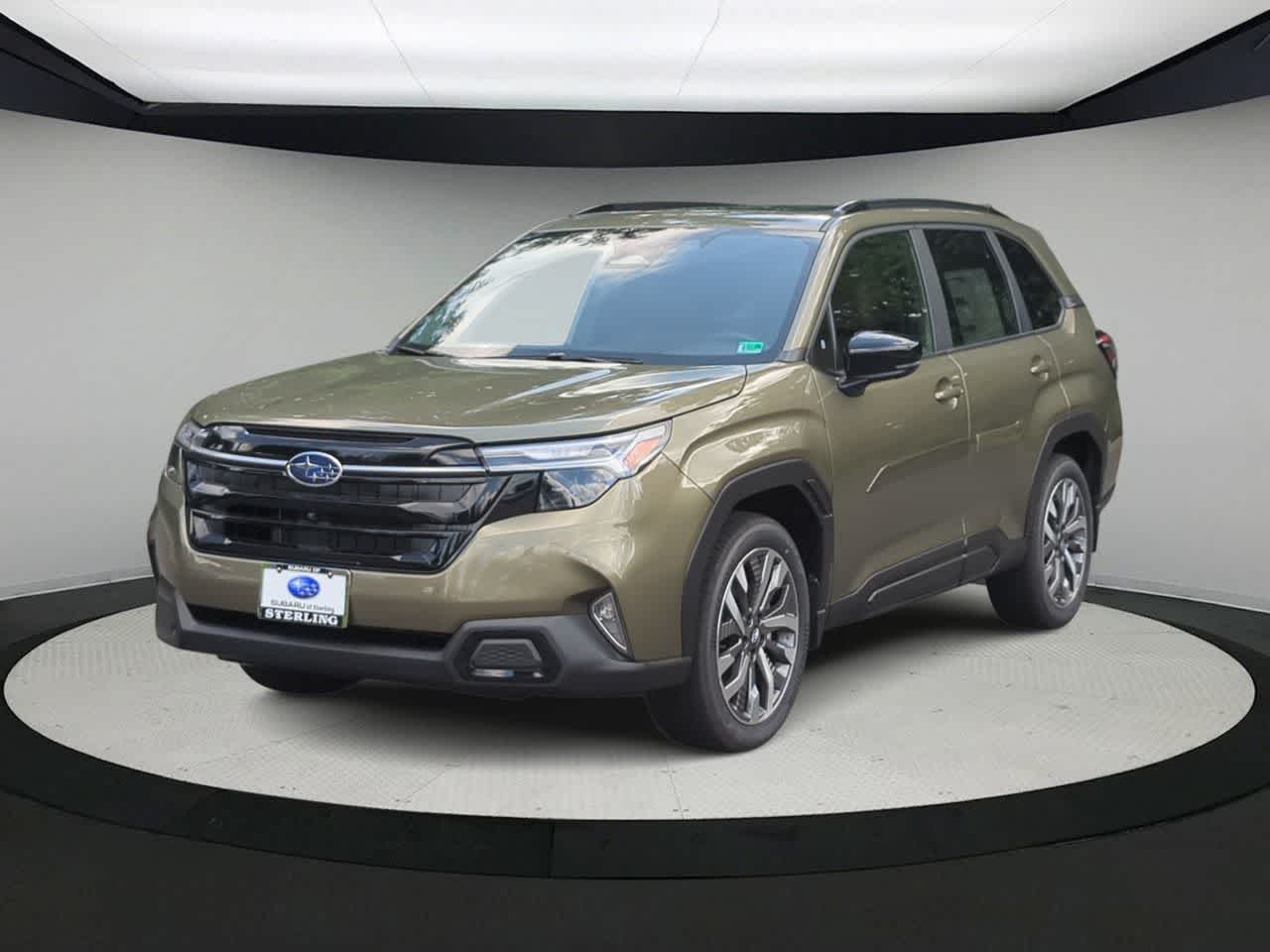 2025 Subaru Forester Touring photo 4