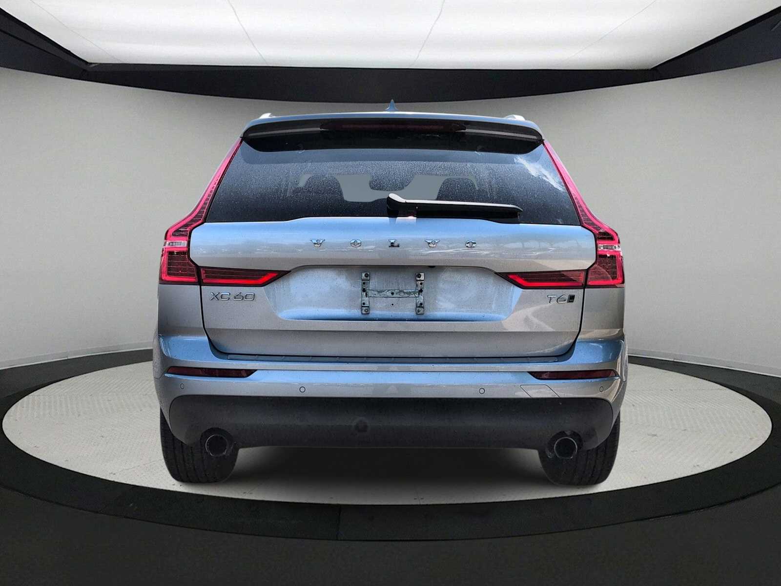 Thumbnail: 2021 Volvo XC60 - 7