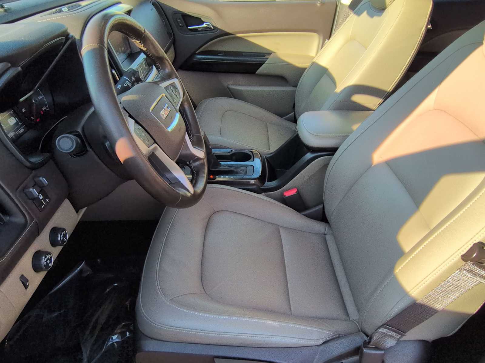 Thumbnail: 2017 GMC Canyon - 10