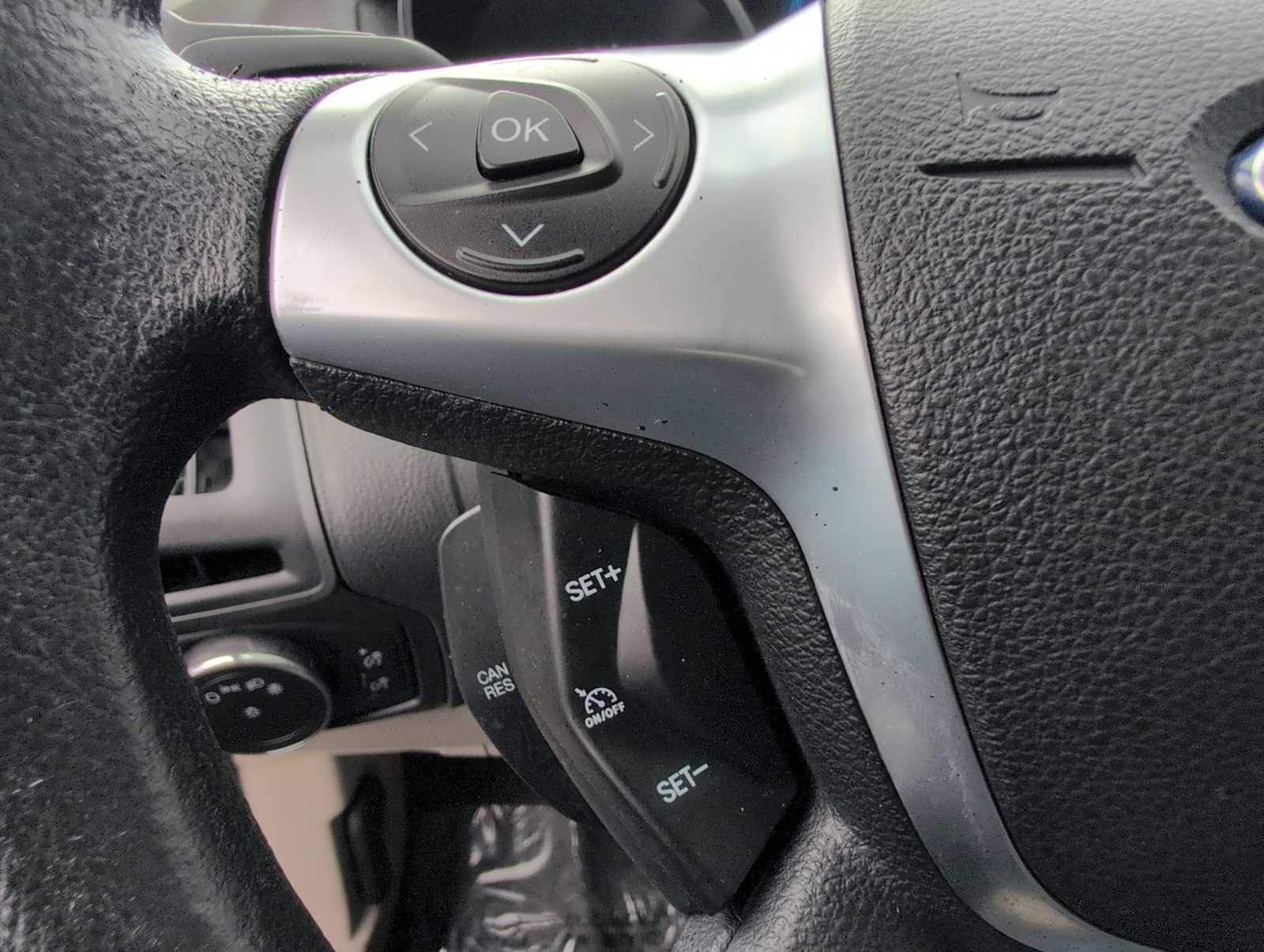 Thumbnail: 2013 Ford Focus - 22