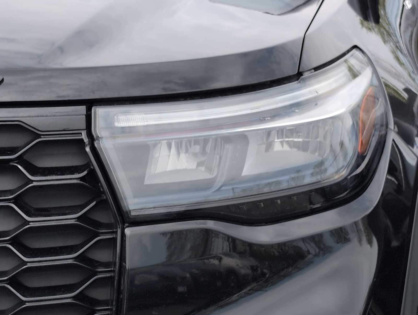 Thumbnail: 2025 Ford Explorer - 11