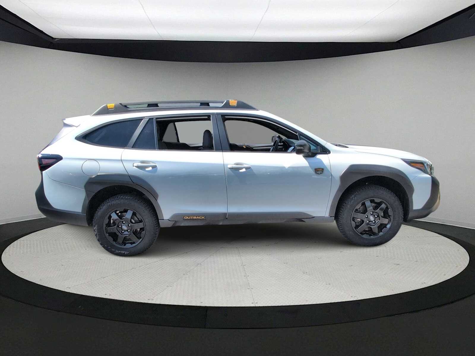 Thumbnail: 2022 Subaru Outback - 9