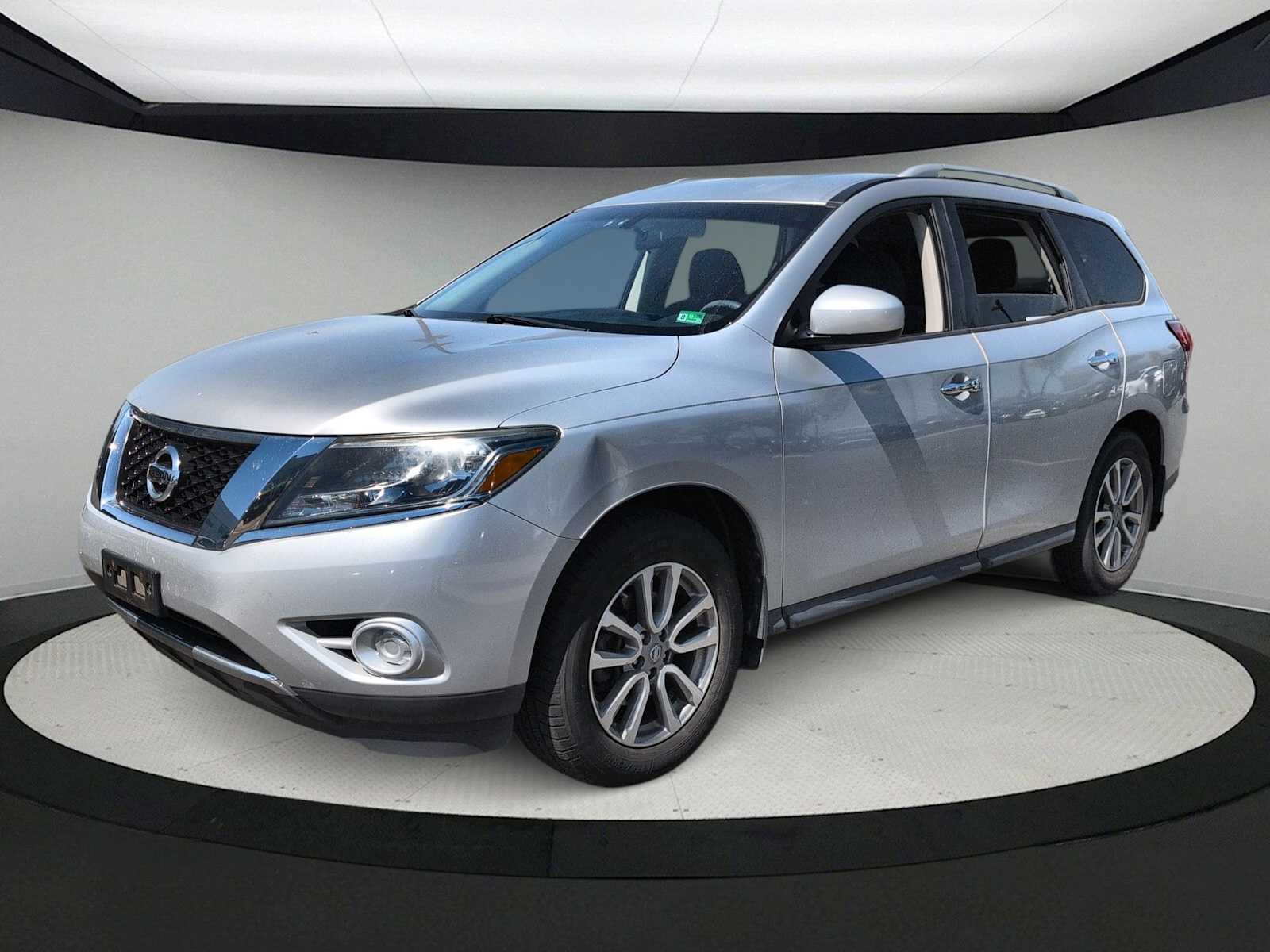 Thumbnail: 2014 Nissan Pathfinder - 4