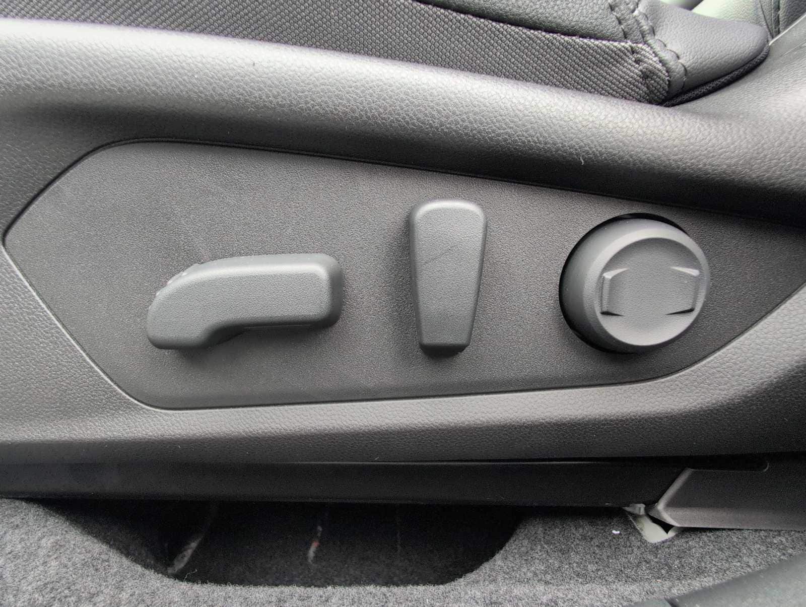 Thumbnail: 2026 Subaru Outback - 18