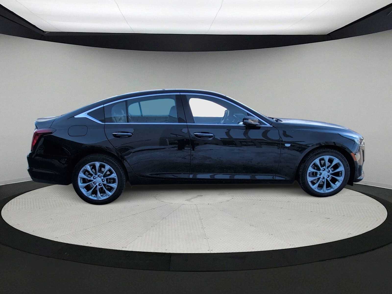 Thumbnail: 2022 Cadillac CT5 - 9