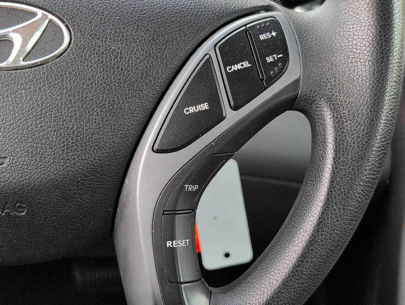 Thumbnail: 2016 Hyundai Elantra - 23