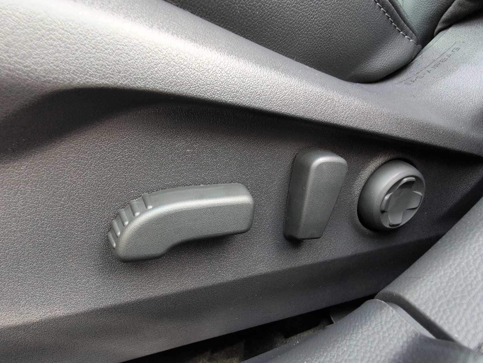 Thumbnail: 2025 Subaru Outback - 17