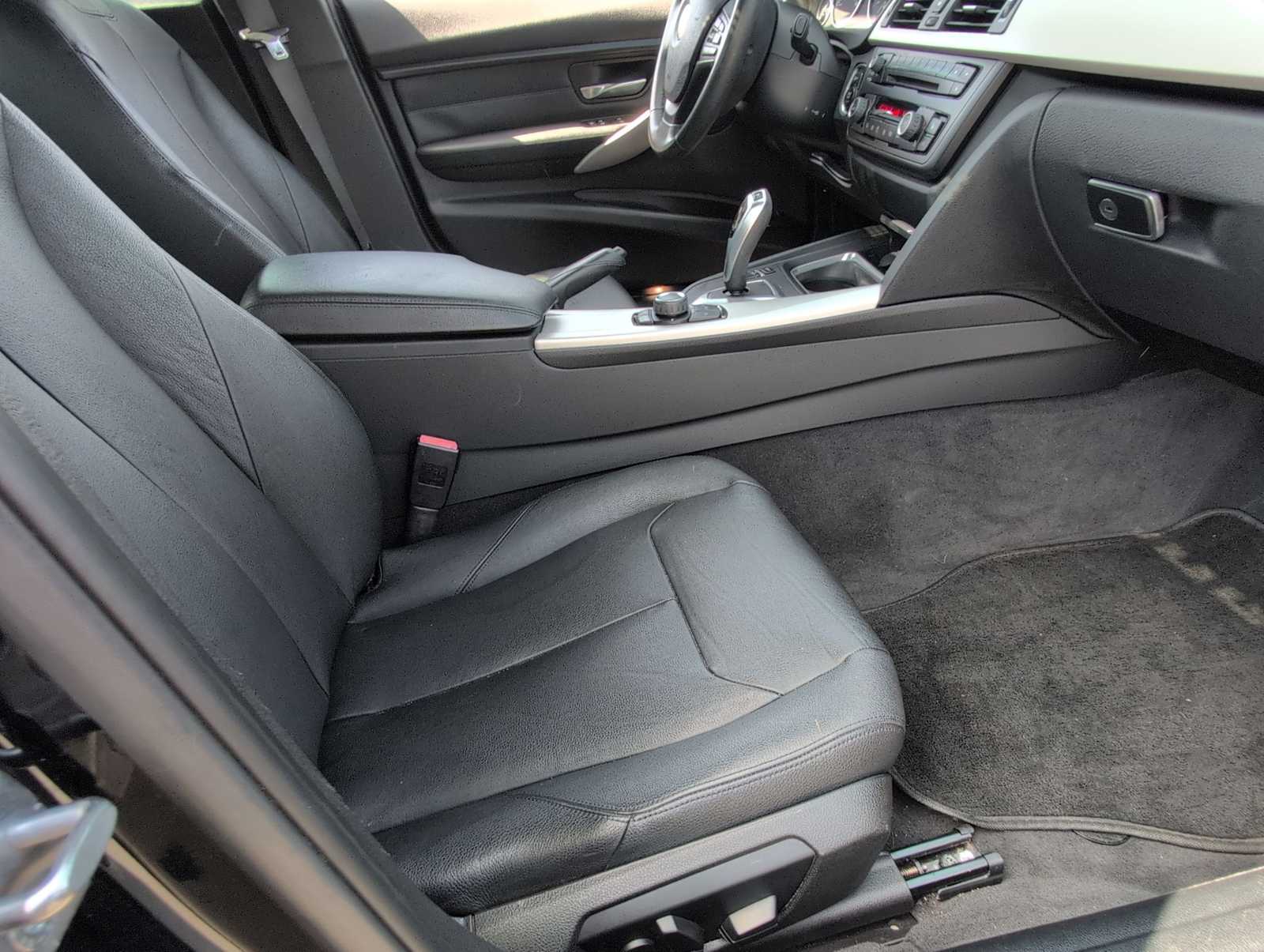 Thumbnail: 2014 BMW 3 Series - 20