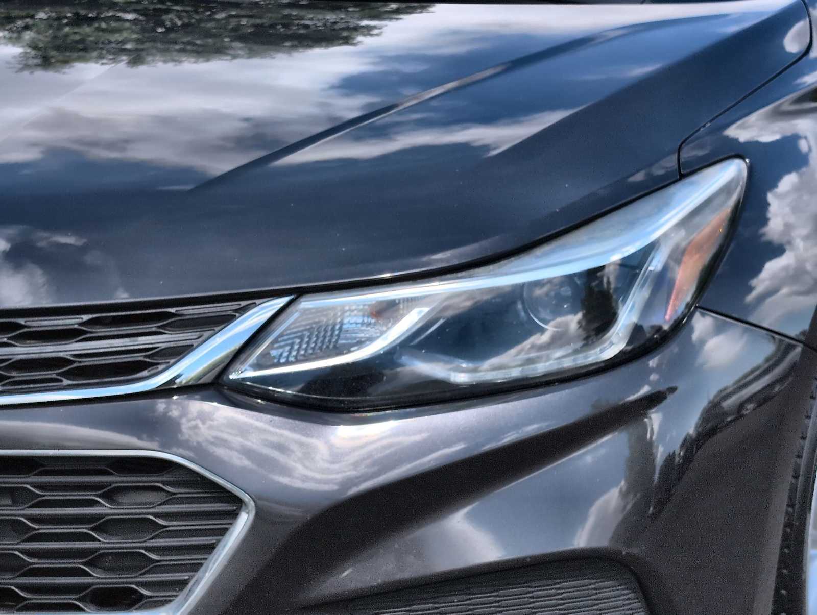 Thumbnail: 2017 Chevrolet Cruze - 11