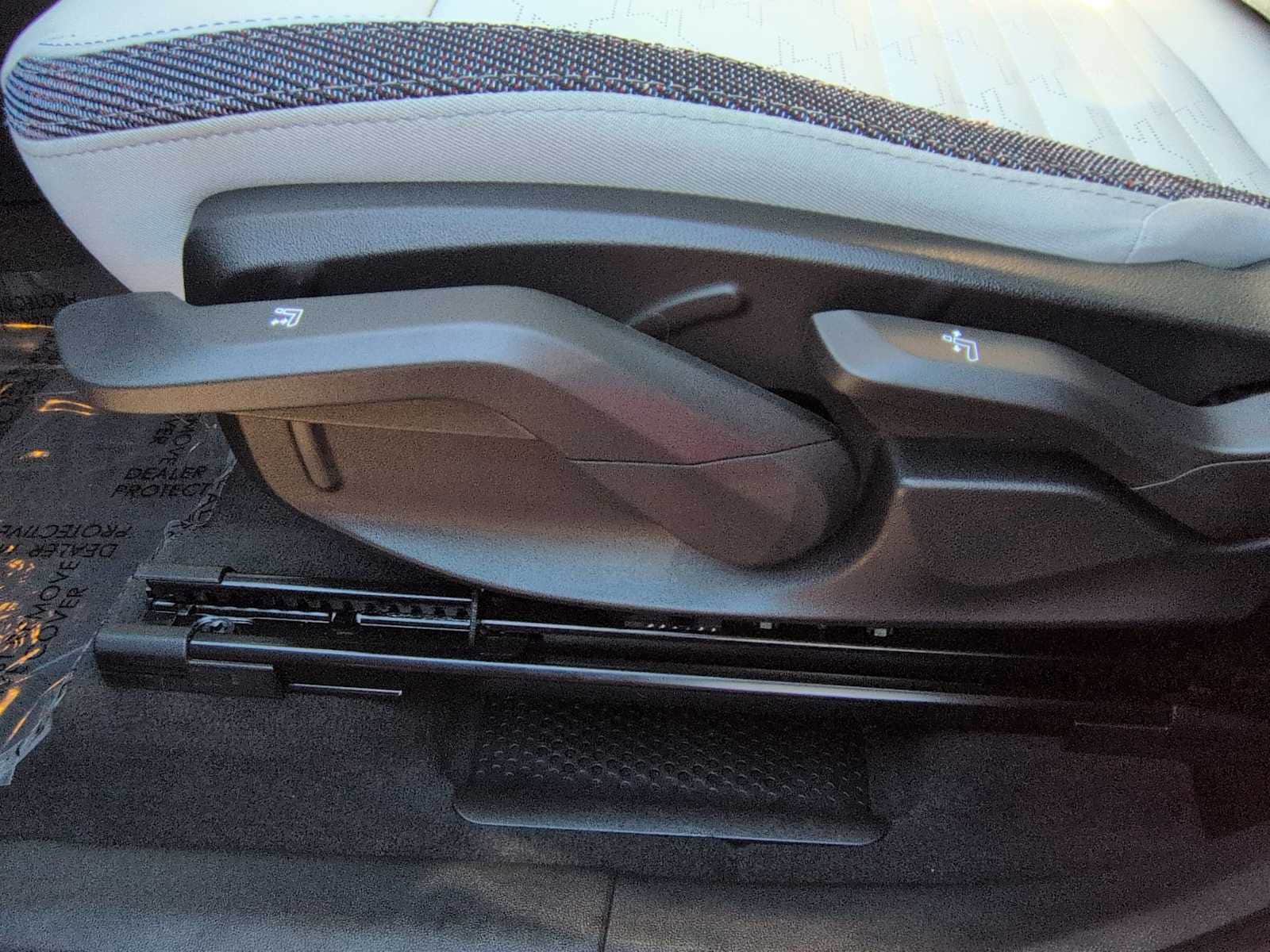 Thumbnail: 2025 MINI Cooper Countryman - 17