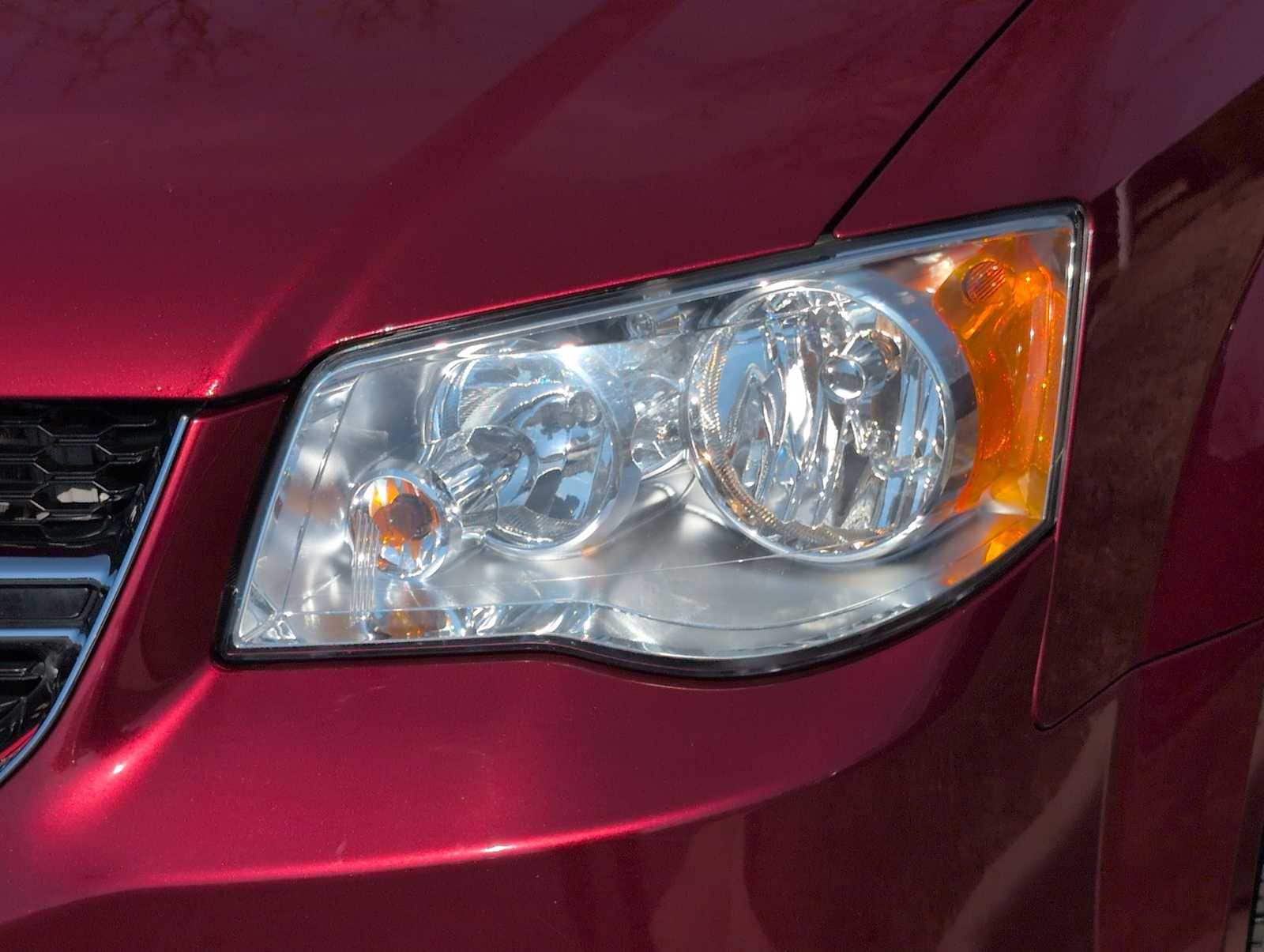 Thumbnail: 2015 Dodge Grand Caravan - 11