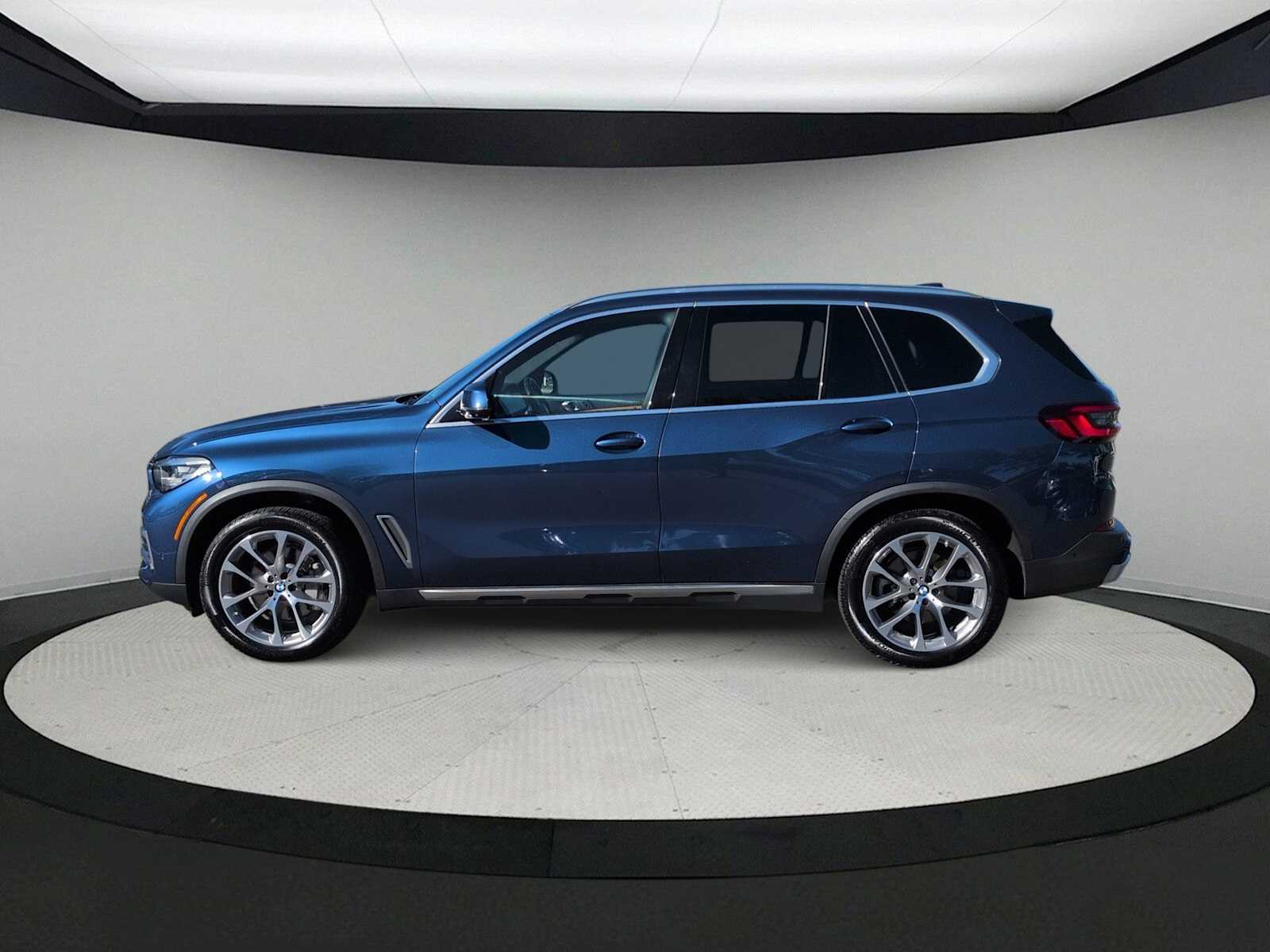 Thumbnail: 2022 BMW X5 - 5