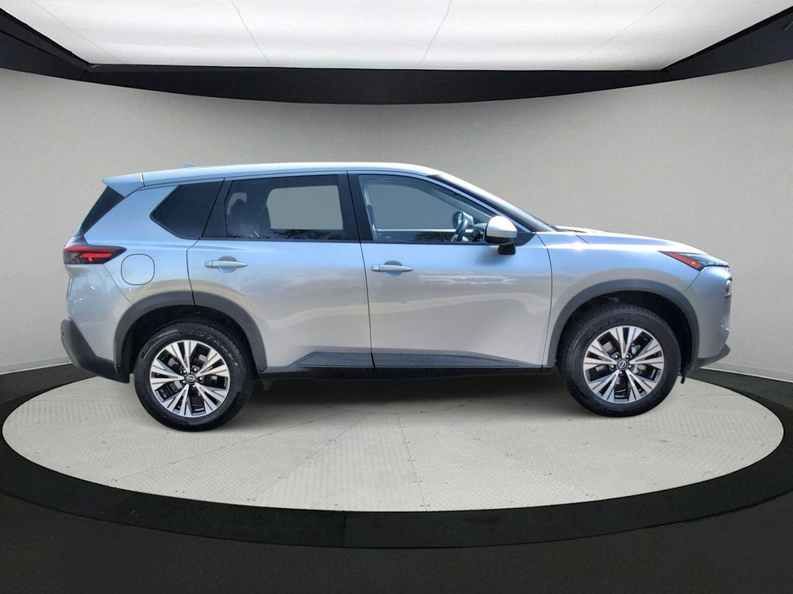 Thumbnail: 2023 Nissan Rogue - 9