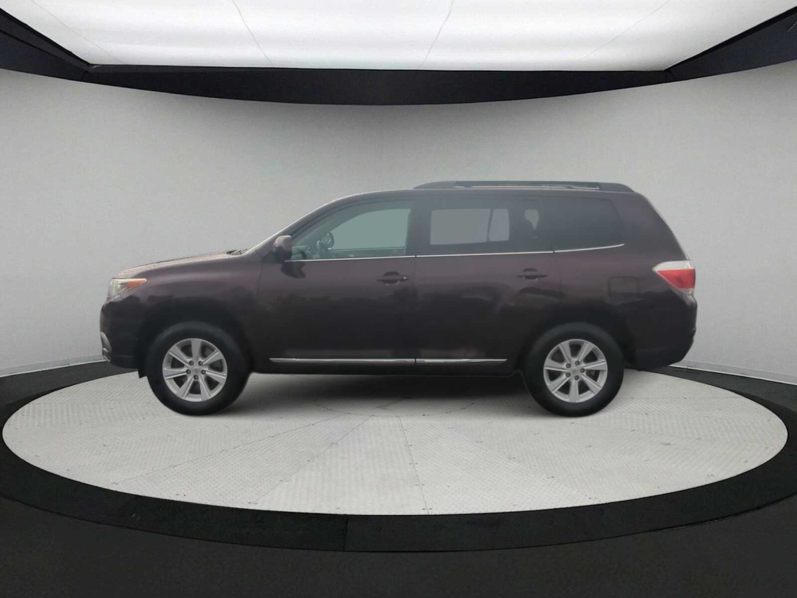 Thumbnail: 2013 Toyota Highlander - 5