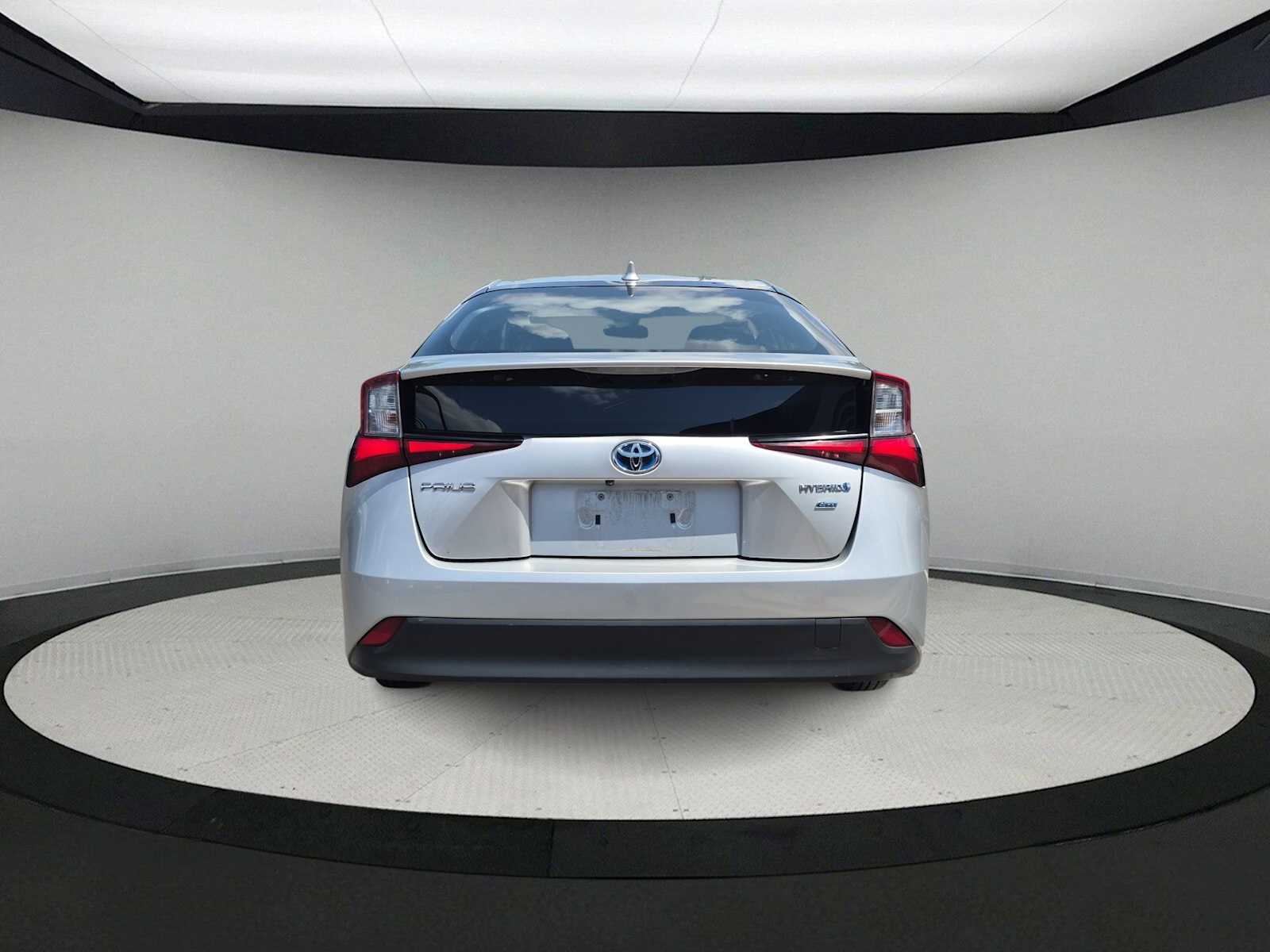 2022 Toyota Prius L Eco - Photo 7