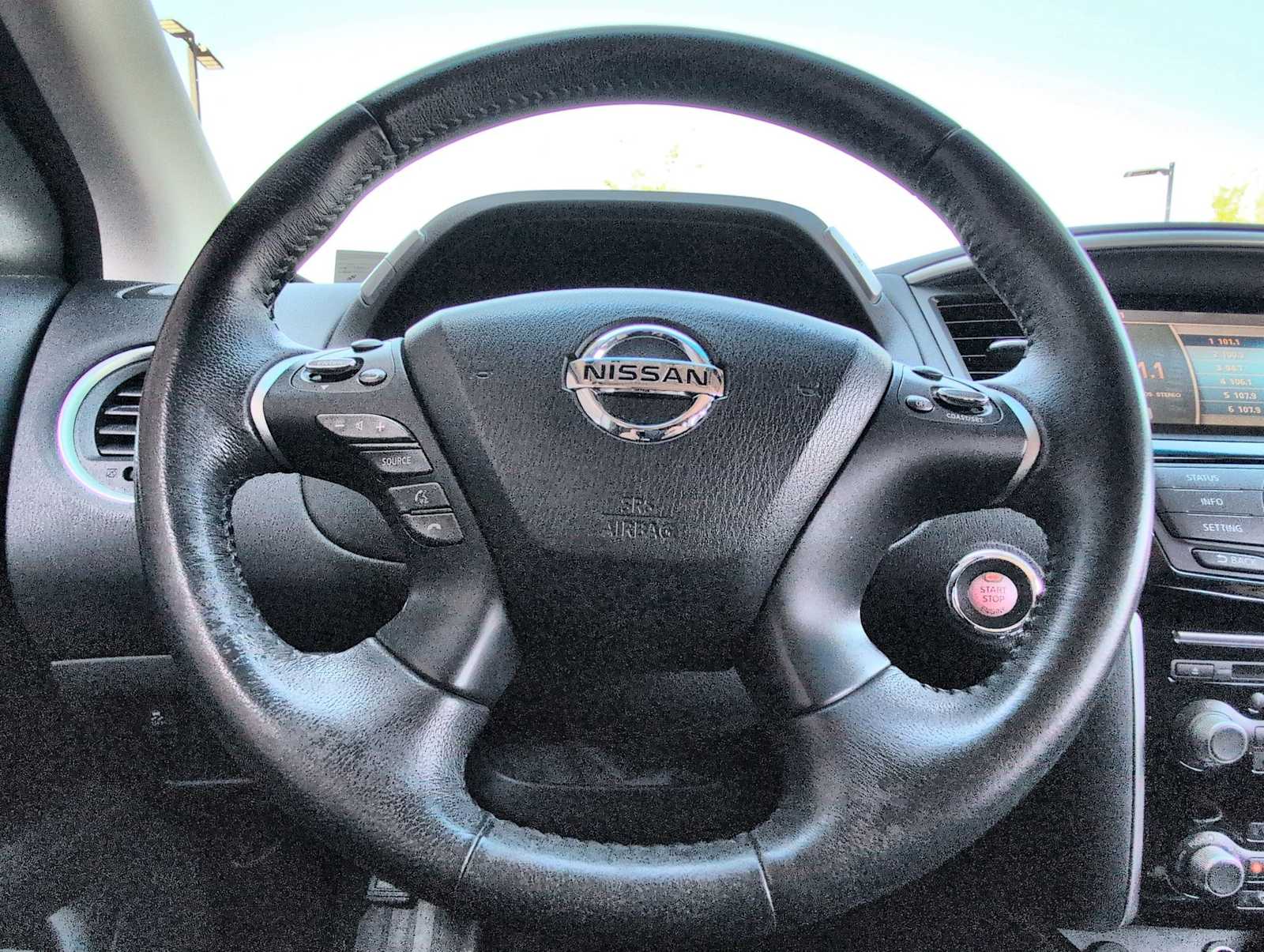 Thumbnail: 2014 Nissan Pathfinder - 22