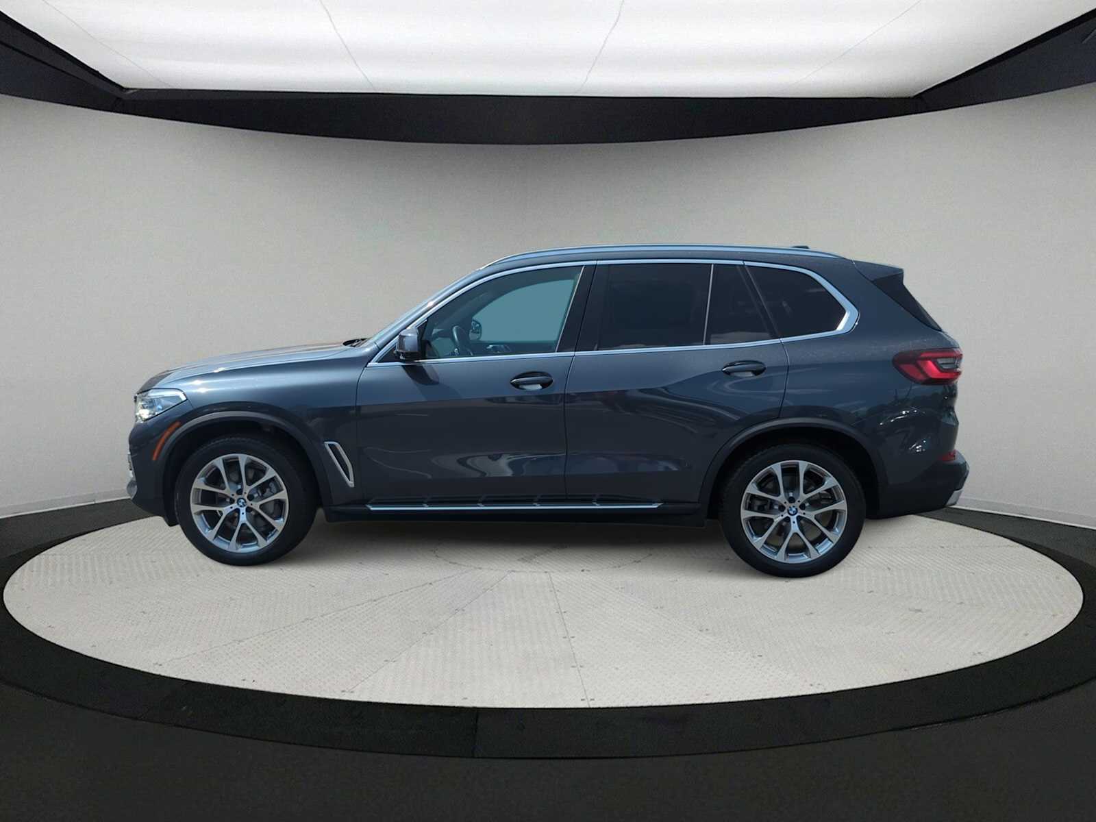 Thumbnail: 2022 BMW X5 - 5