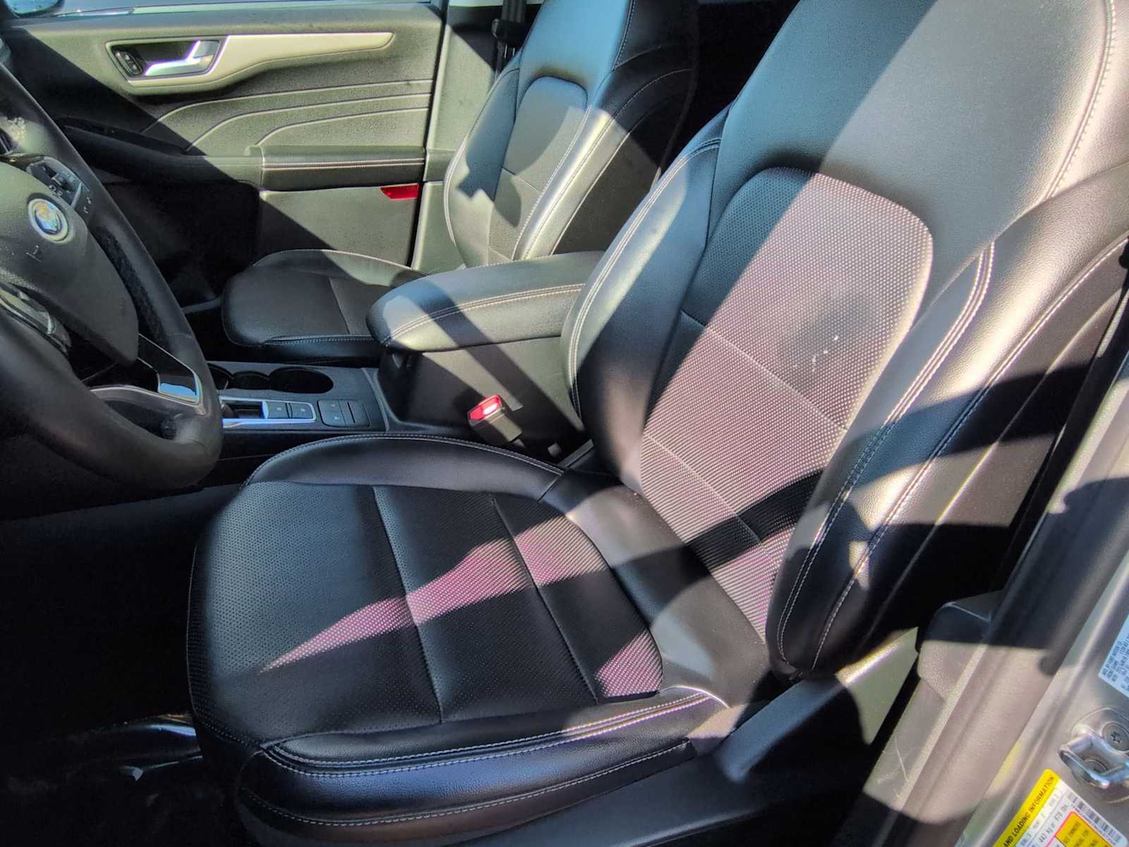 Thumbnail: 2022 Ford Escape - 17