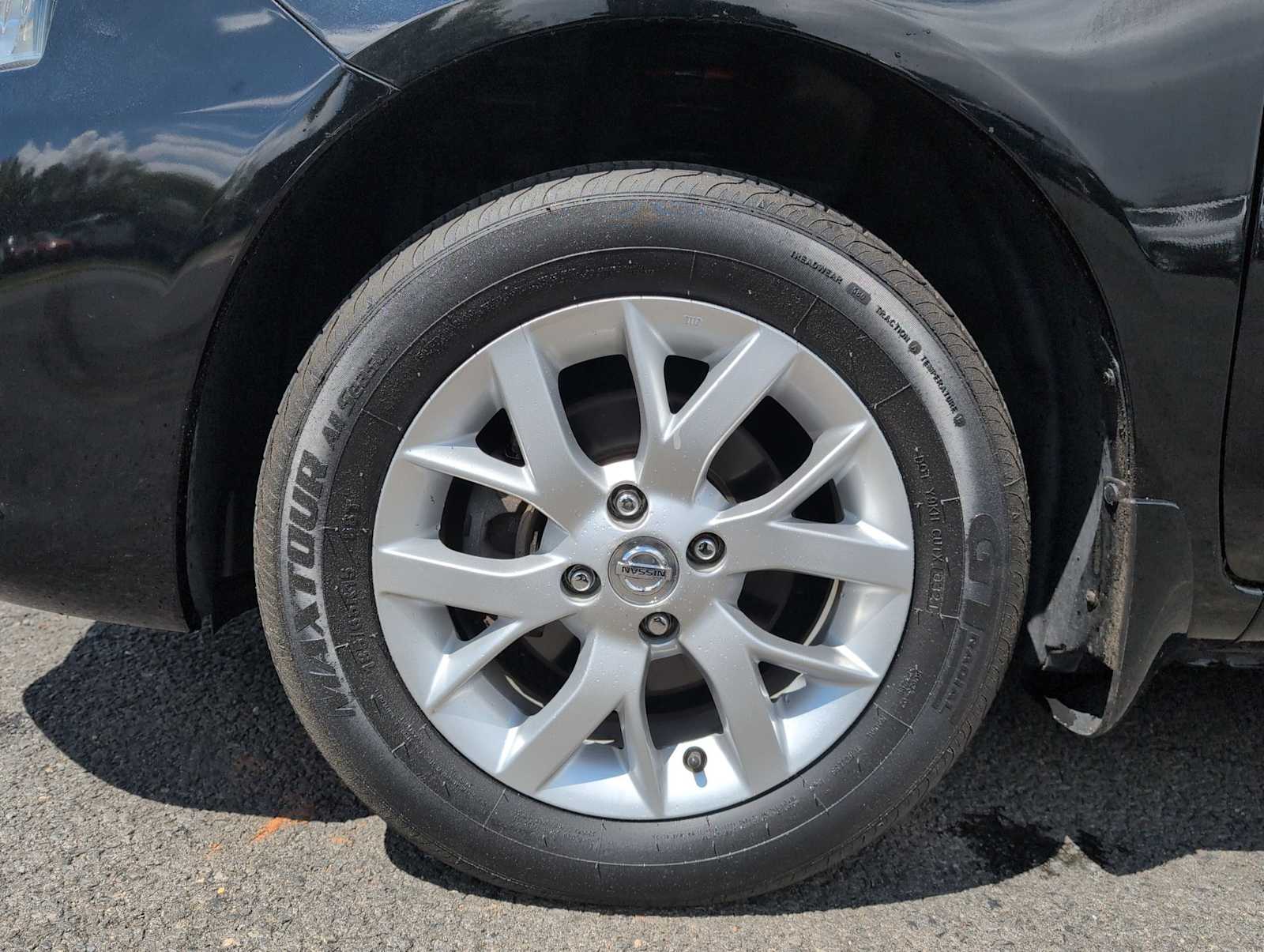 Thumbnail: 2017 Nissan Versa - 14