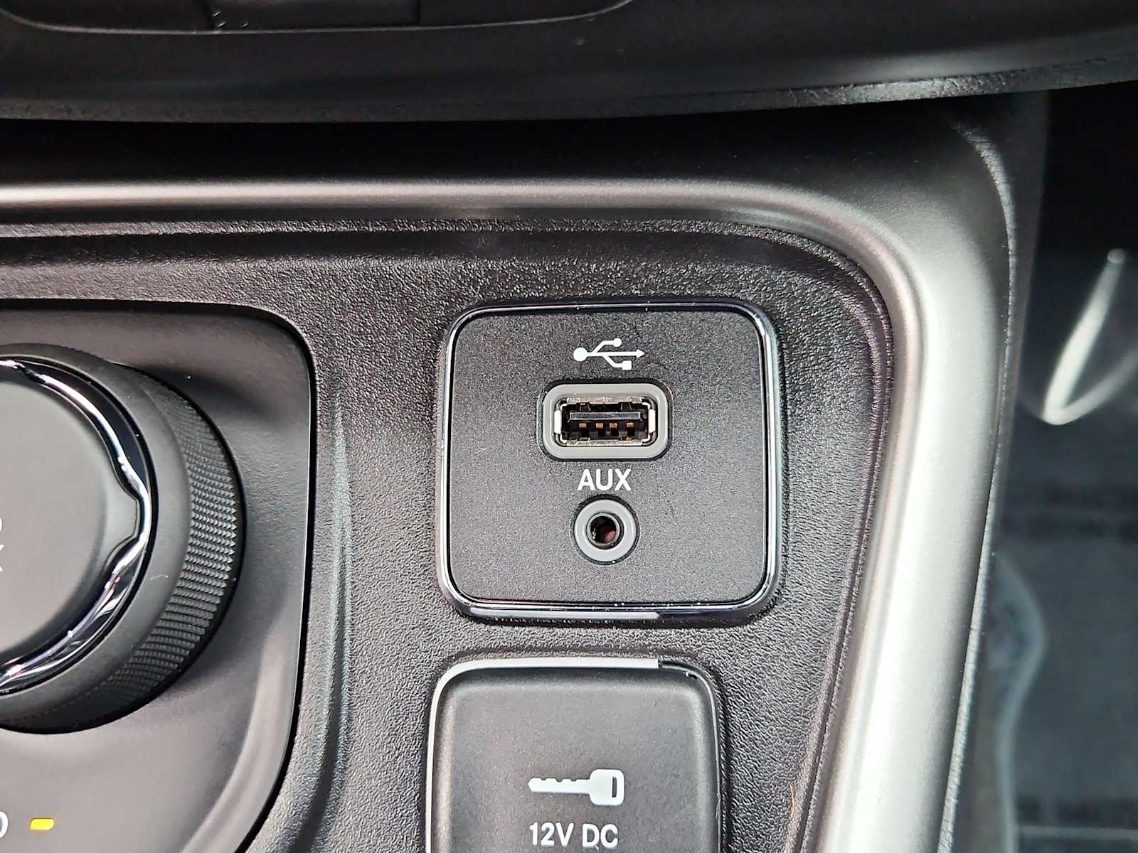 Thumbnail: 2019 Jeep Compass - 28