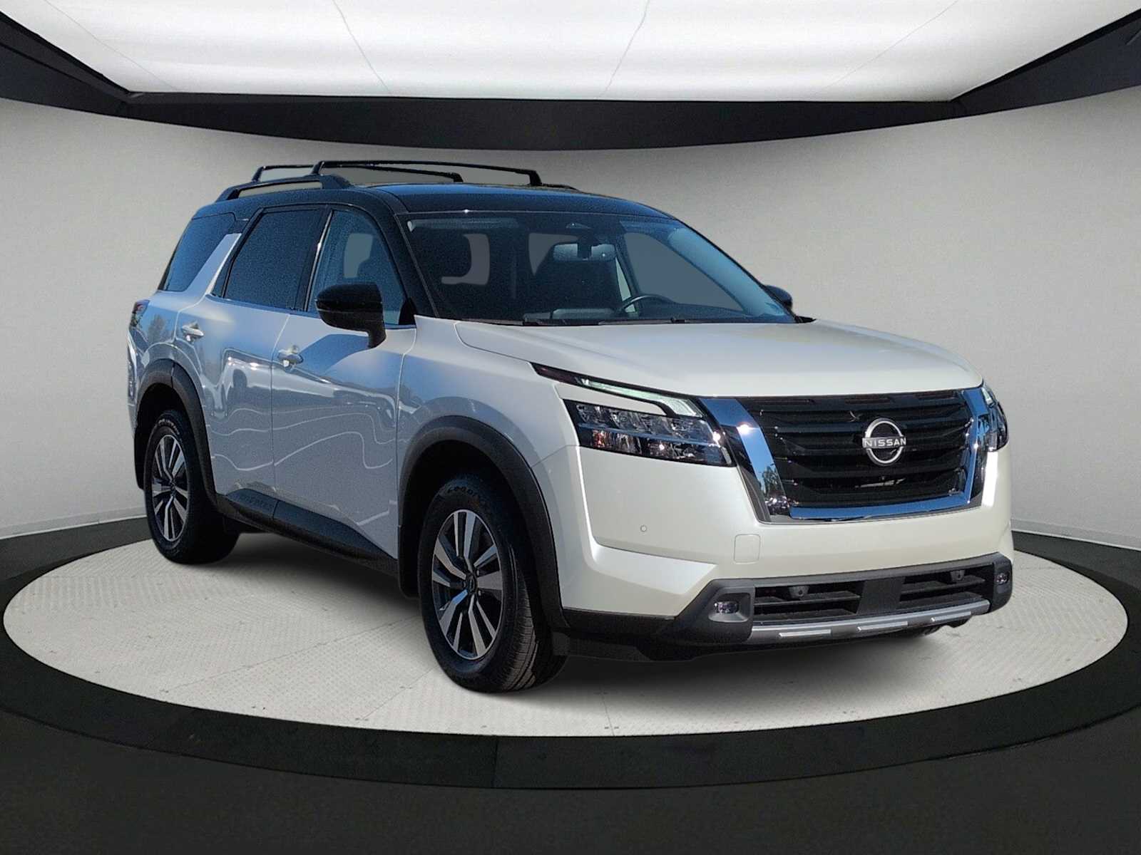 Thumbnail: 2022 Nissan Pathfinder - 2
