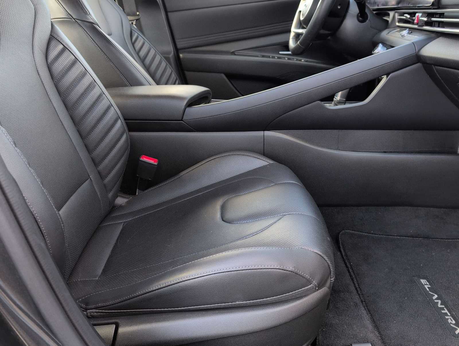 Thumbnail: 2023 Hyundai Elantra - 21