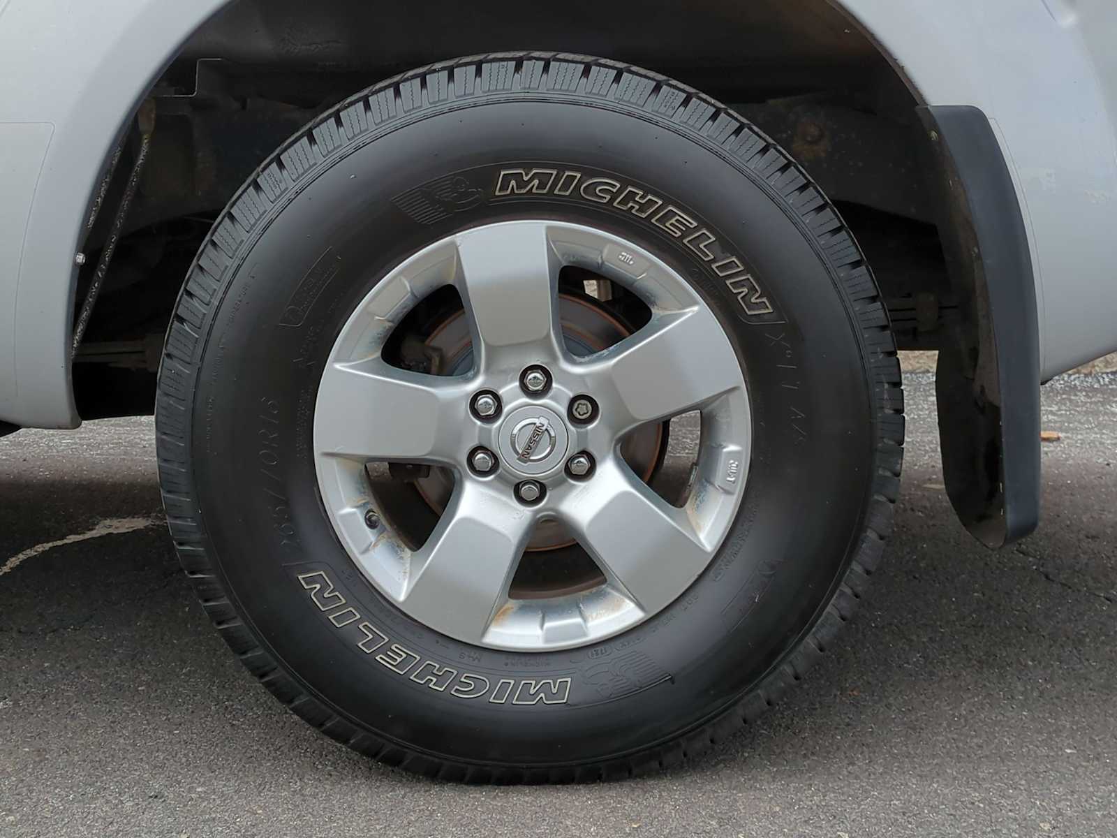 2012 Nissan Frontier SV 6