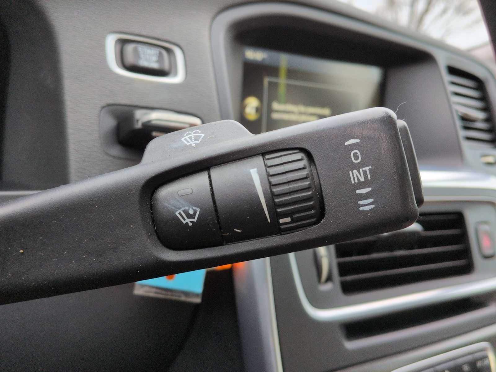 Thumbnail: 2013 Volvo S60 - 26