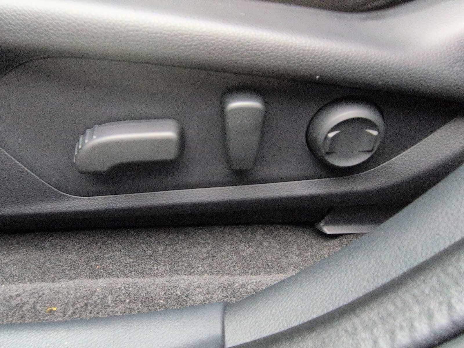 Thumbnail: 2025 Subaru Crosstrek - 18