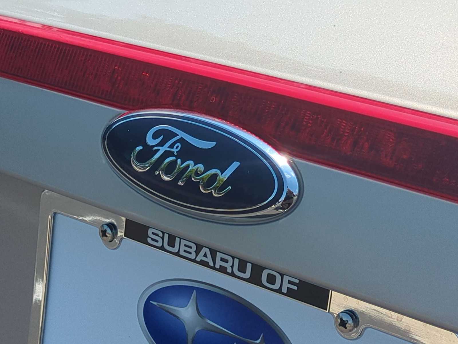 Thumbnail: 2010 Ford Fusion - 11