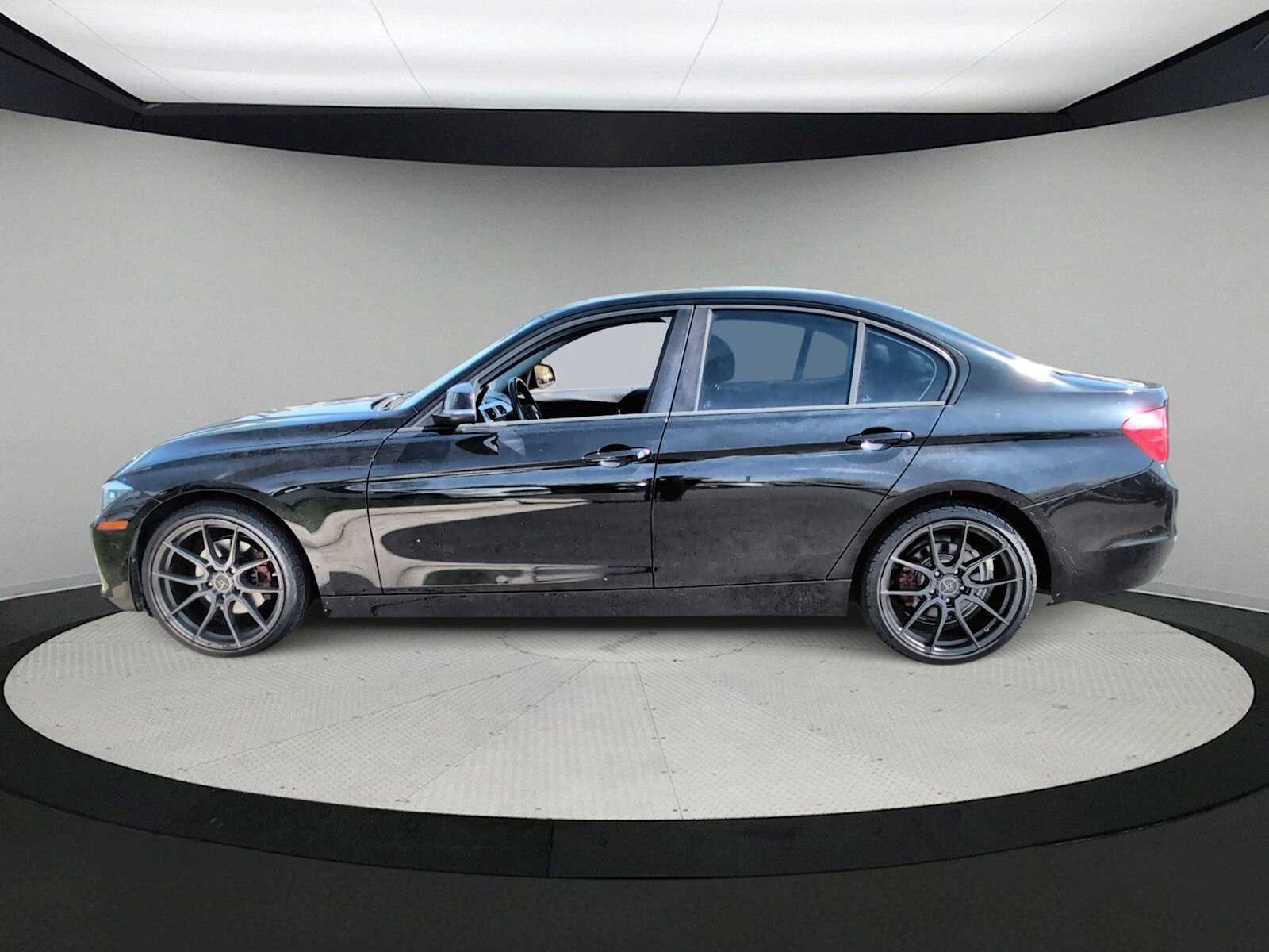 Thumbnail: 2014 BMW 3 Series - 5