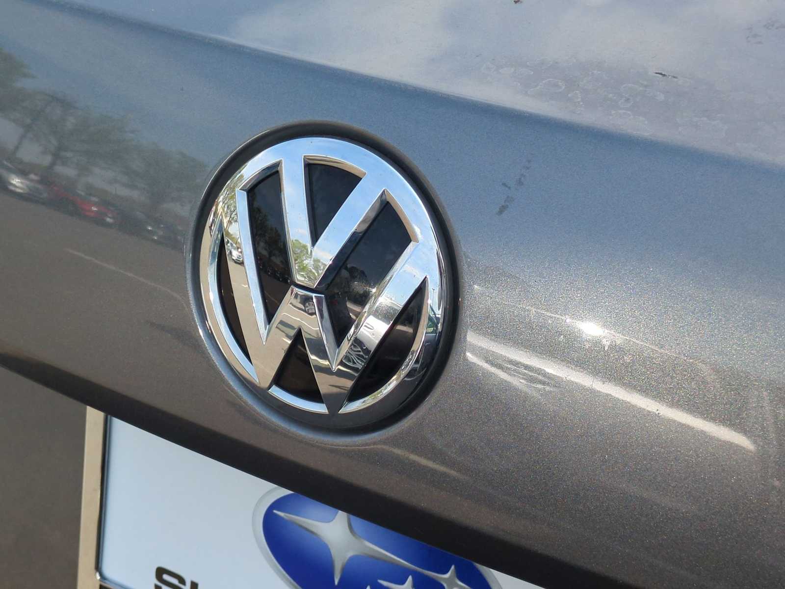 Thumbnail: 2018 Volkswagen Passat - 11