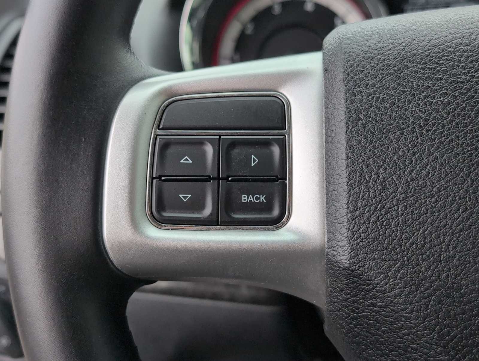 Thumbnail: 2012 Dodge Grand Caravan - 23