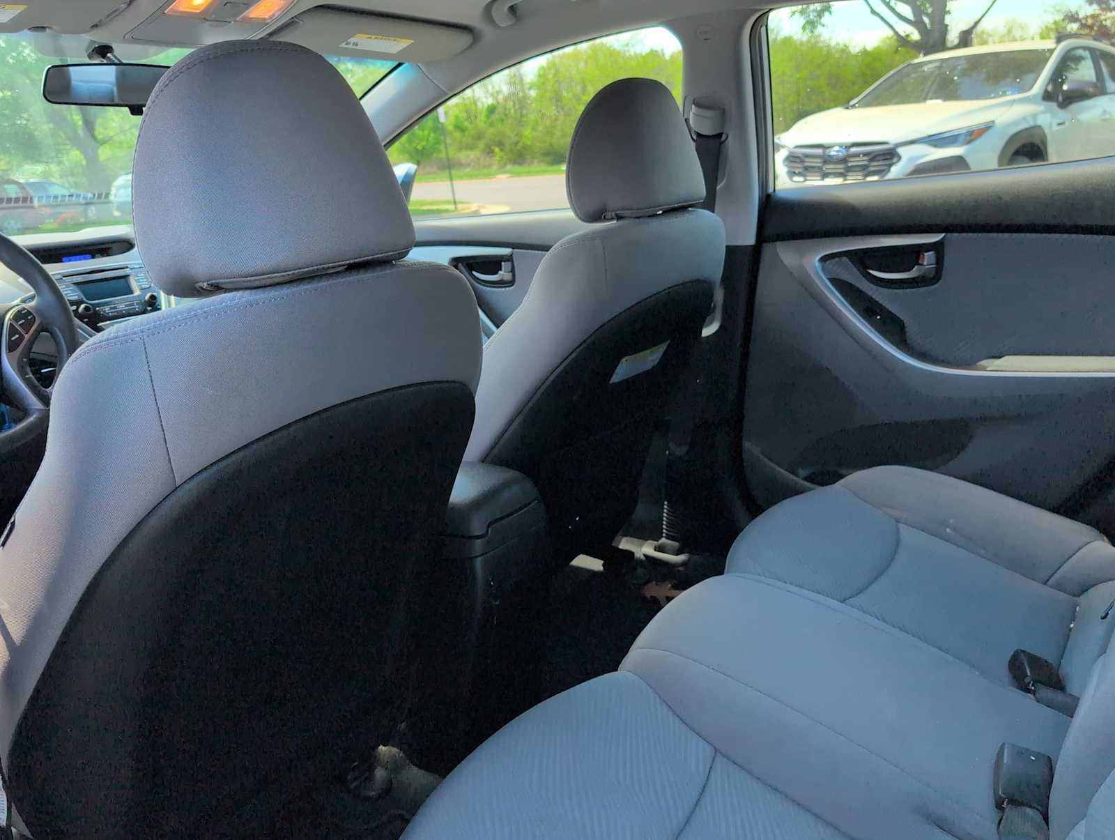 Thumbnail: 2013 Hyundai Elantra - 18