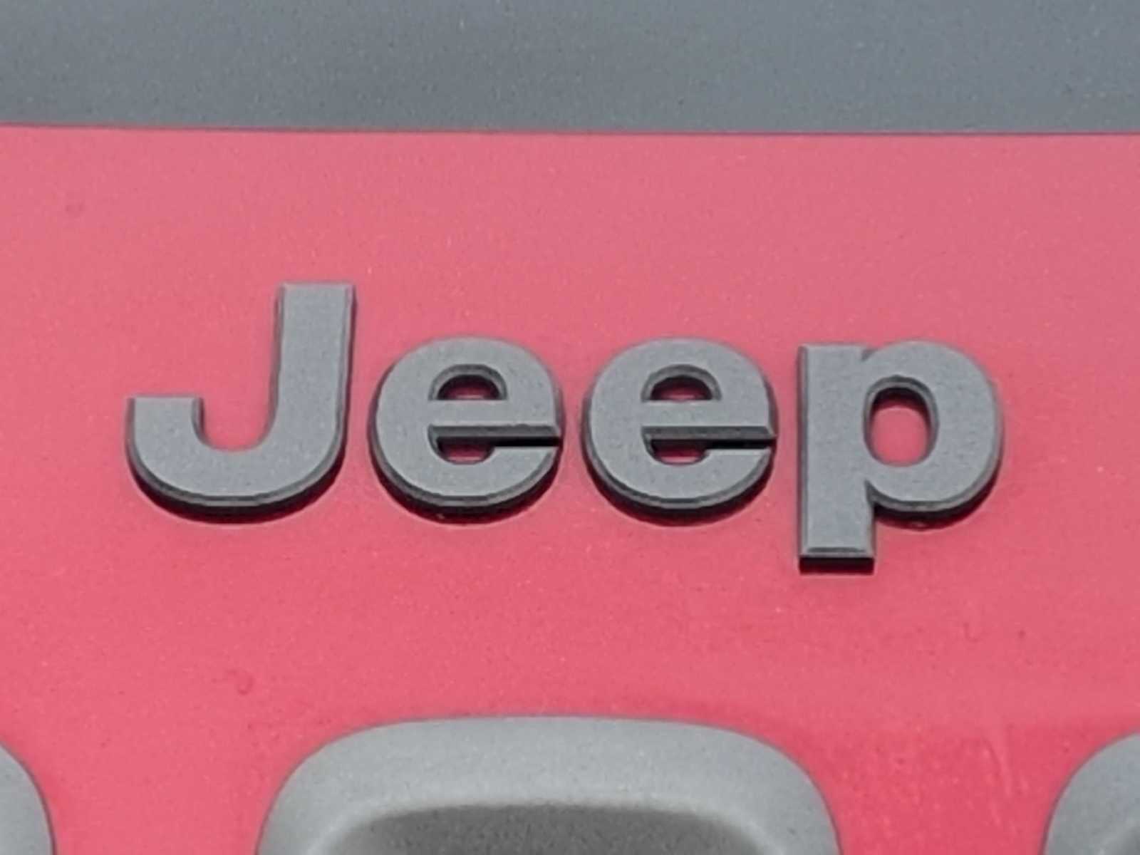 Thumbnail: 2015 Jeep Cherokee - 12