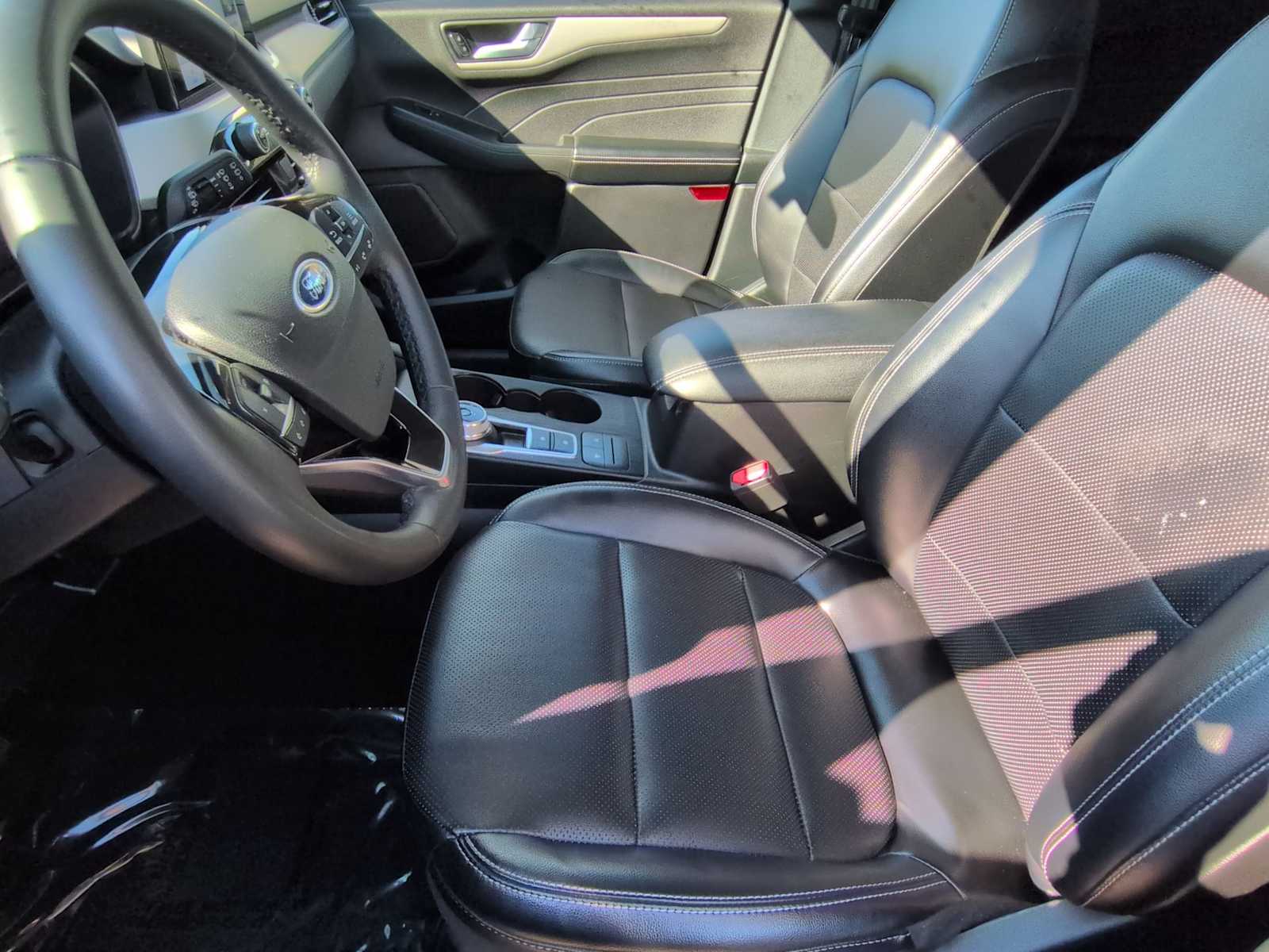 Thumbnail: 2022 Ford Escape - 10