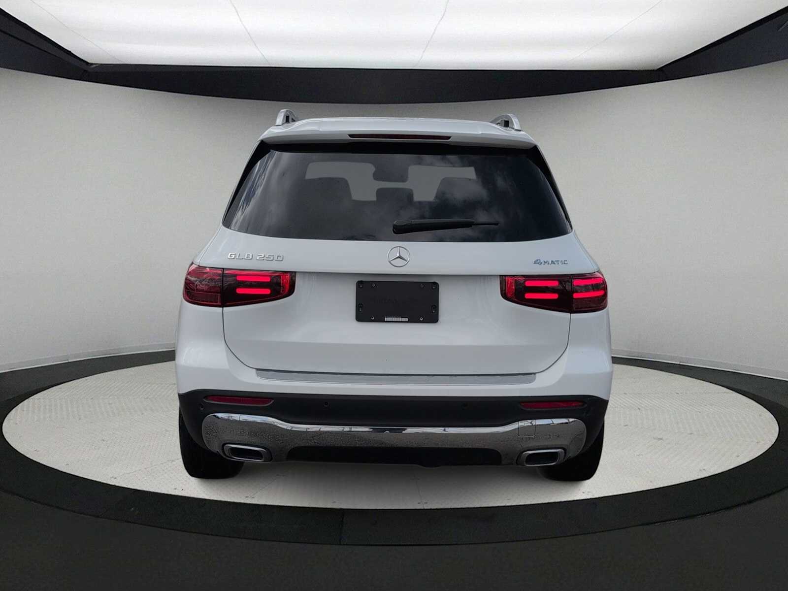 Thumbnail: 2024 Mercedes-Benz GLB - 7