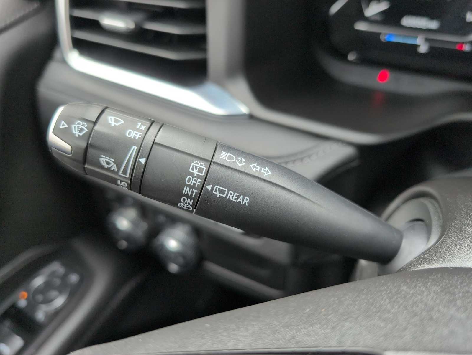 Thumbnail: 2024 GMC Yukon XL - 28