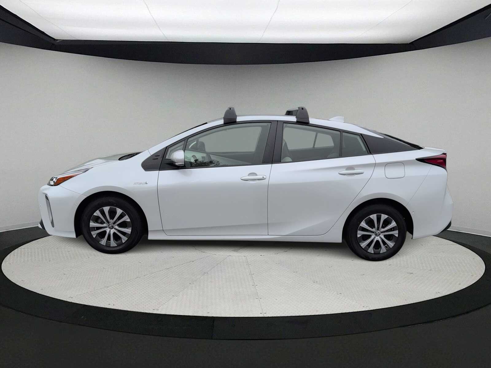 Thumbnail: 2022 Toyota Prius - 5