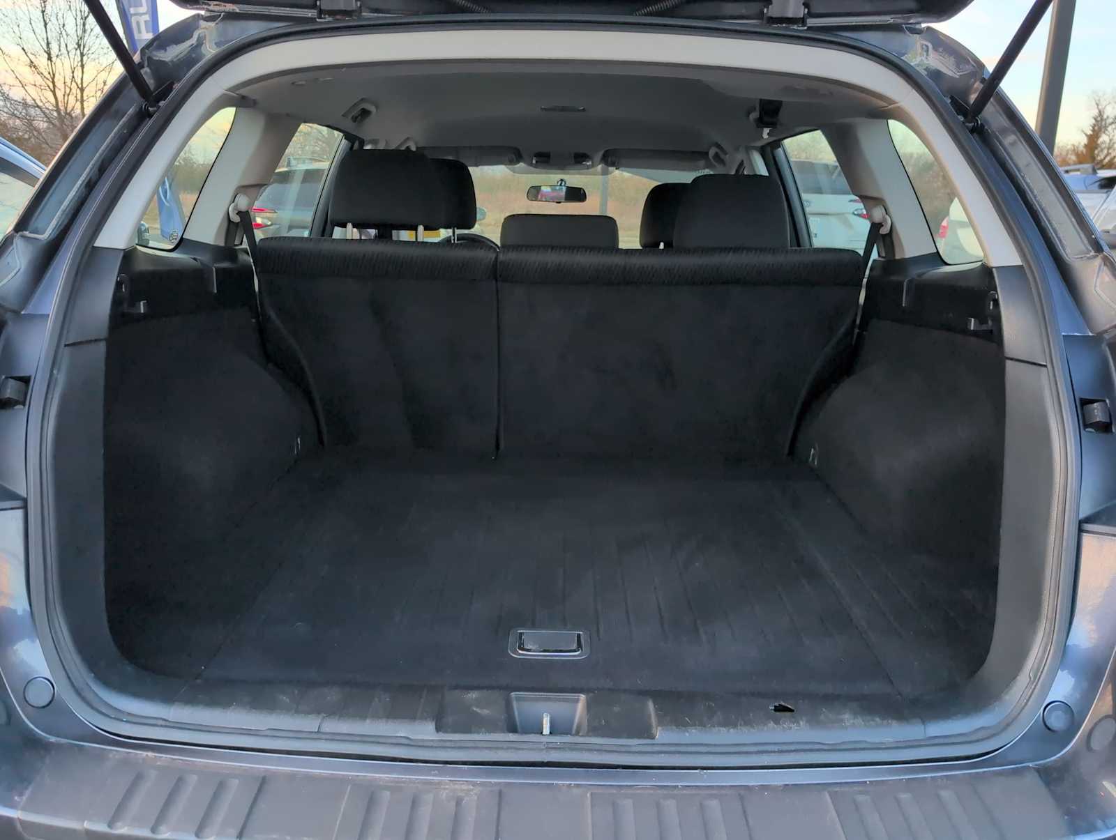 Thumbnail: 2011 Subaru Outback - 28