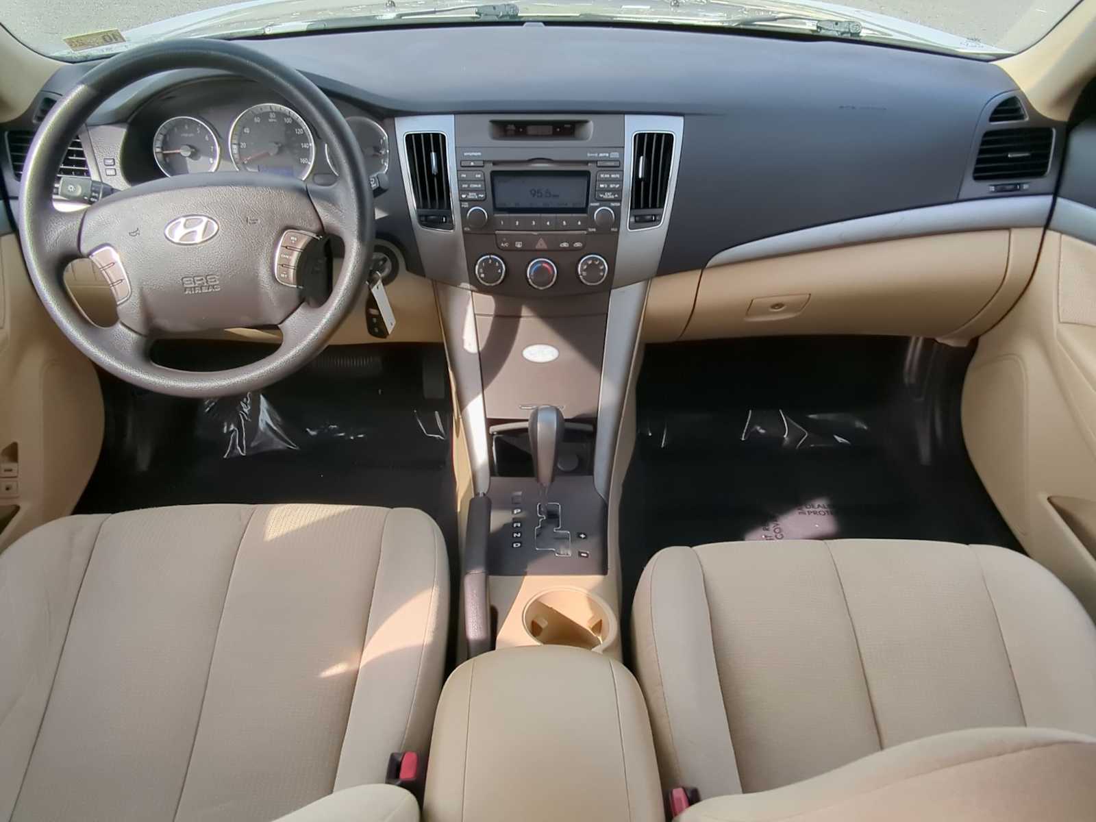 Thumbnail: 2010 Hyundai Sonata - 16
