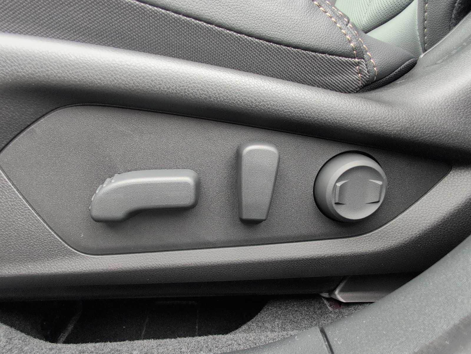 Thumbnail: 2026 Subaru Outback - 18